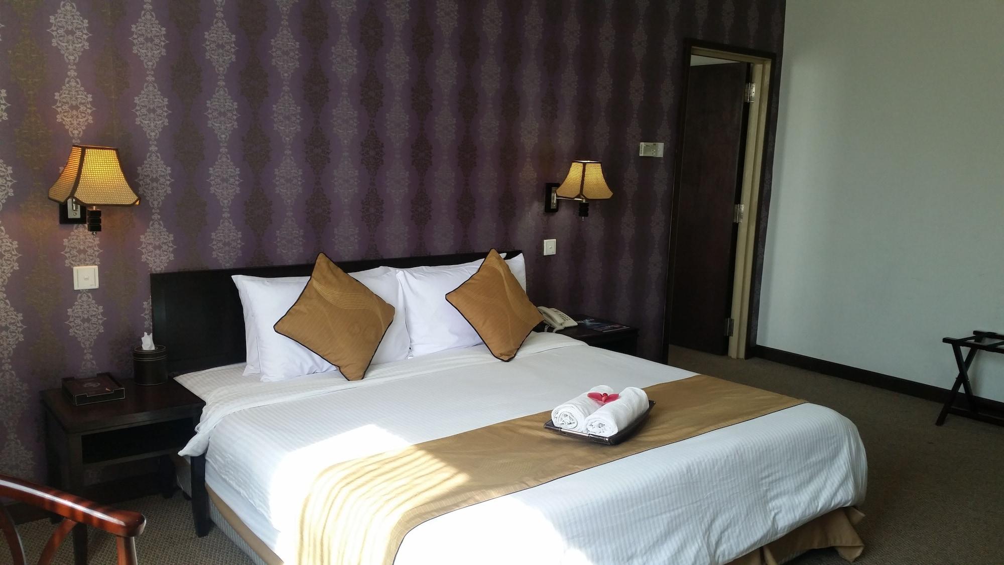 คาร์ลตัน โฮเต็ล ชะฮ์อาลัม Hotel ชาห์อาลัม ภายนอก รูปภาพ