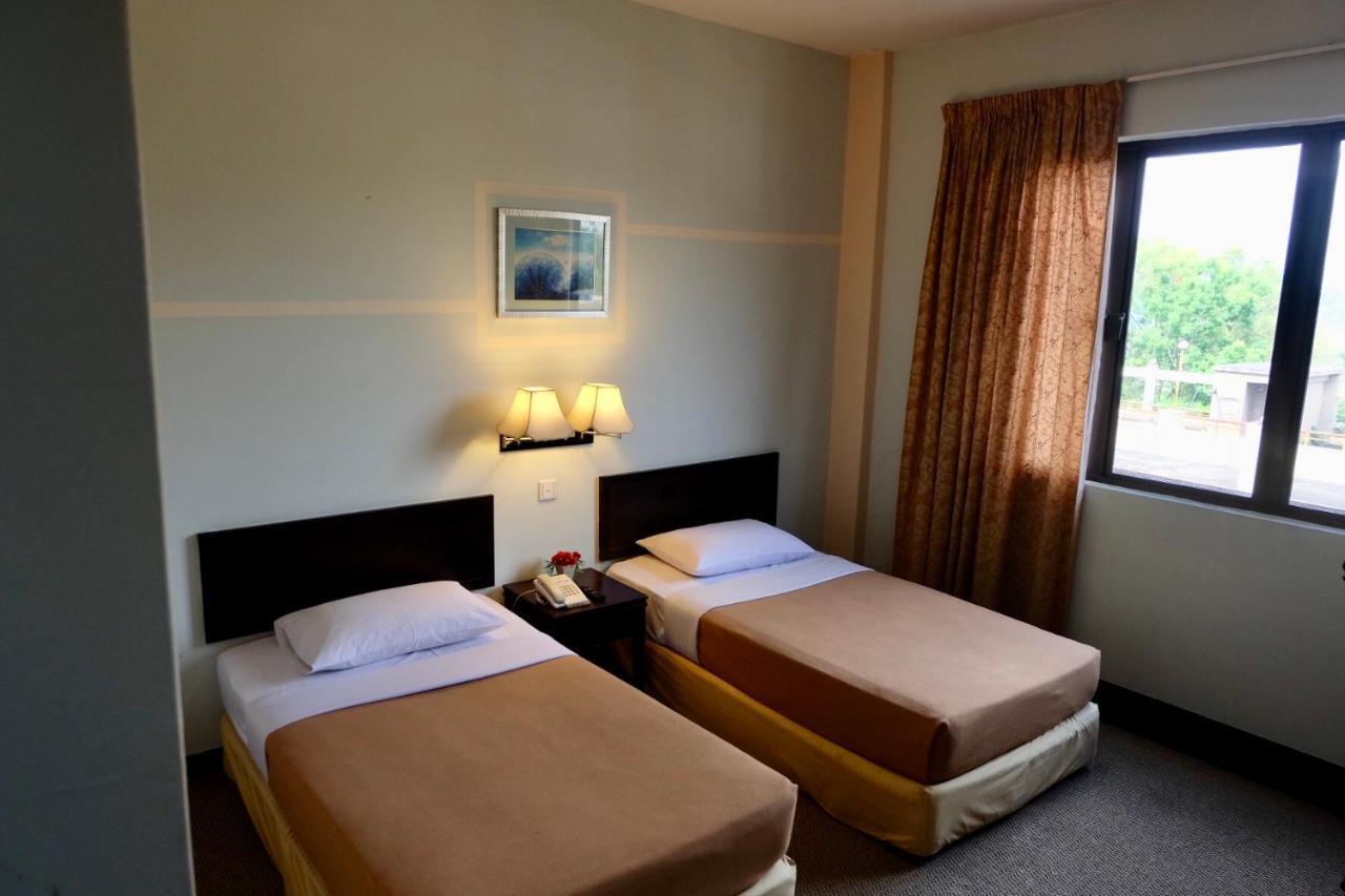 คาร์ลตัน โฮเต็ล ชะฮ์อาลัม Hotel ชาห์อาลัม ภายนอก รูปภาพ