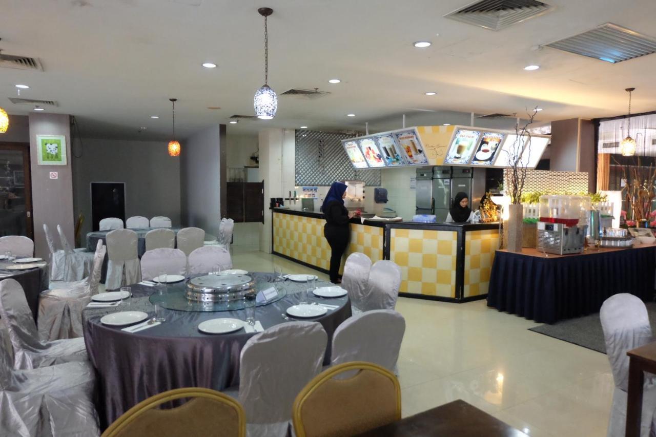 คาร์ลตัน โฮเต็ล ชะฮ์อาลัม Hotel ชาห์อาลัม ภายนอก รูปภาพ
